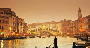 8 ROMANTIC THINGS TO DO IN VENICE WITH YOUR LOVED ONE