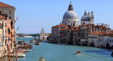 Secrets and legends of Canal Grande